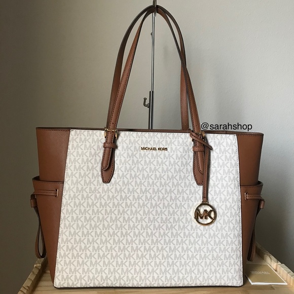 🌼Michael Kors Purse - Picture 1 of 11